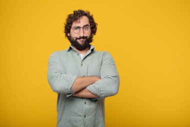Genç sakallı işadamı bir kavramı ifade