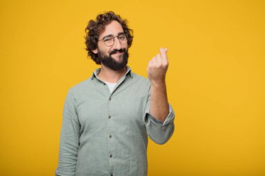 Genç sakallı işadamı bir kavramı ifade