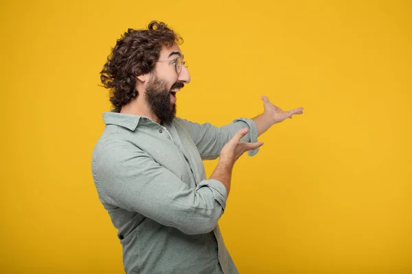 Jovem Empresário Barbudo Expressando Conceito — Fotografia de Stock