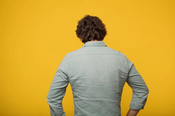 Joven Hombre Negocios Barbudo Expresando Concepto — Foto de Stock