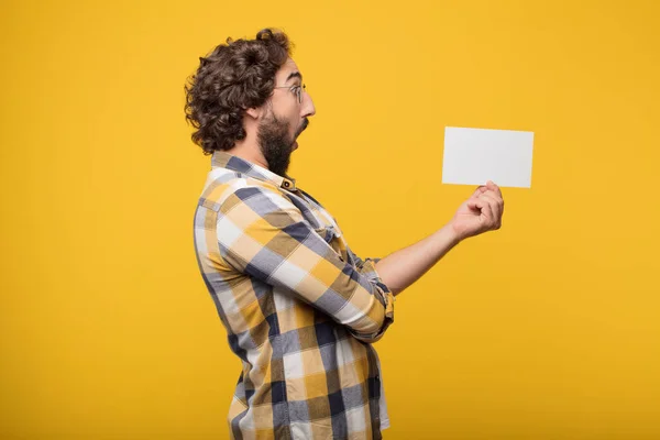 Junger Verrückter Mann Narrenpose Mit Einem Plakat — Stockfoto