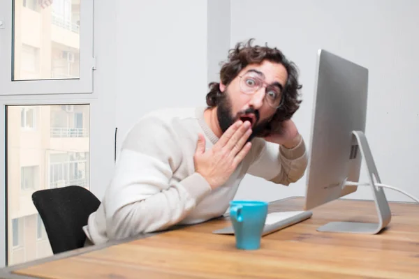 Young Bearded Crazy Freelancer Working His Computer — Stock Photo, Image