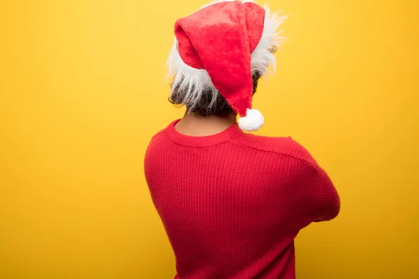 Jonge Gek Bebaarde Man Dragen Van Rode Brillen Kerstman Hoed — Stockfoto