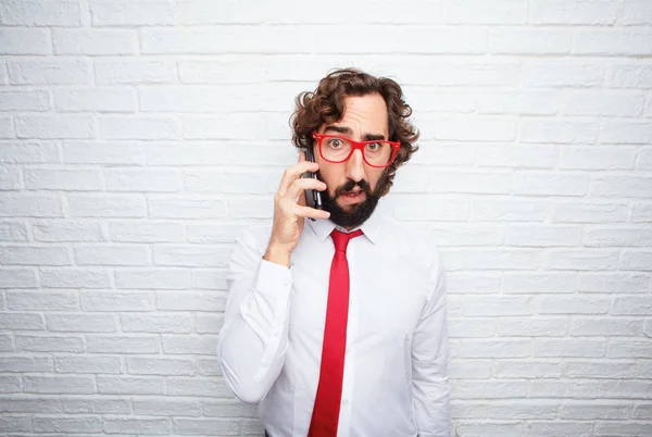 Hombre Negocios Loco Expresando Concepto Fondo Pared Ladrillo — Foto de Stock