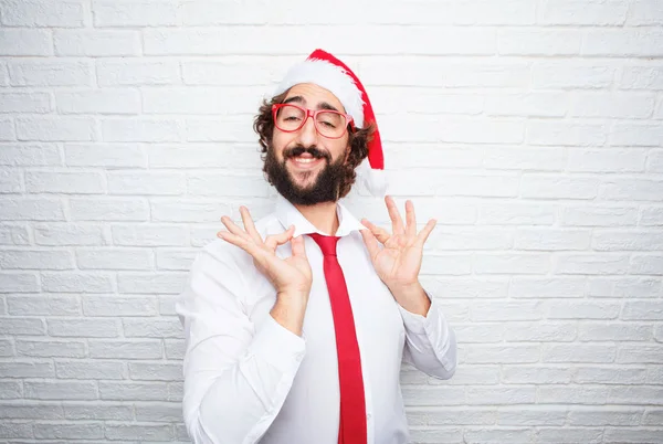 若い男は 身振りで示します クリスマス コンセプト — ストック写真