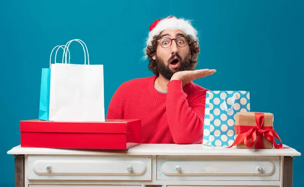 Junger Mann Mit Geschenken Weihnachtskonzept — Stockfoto