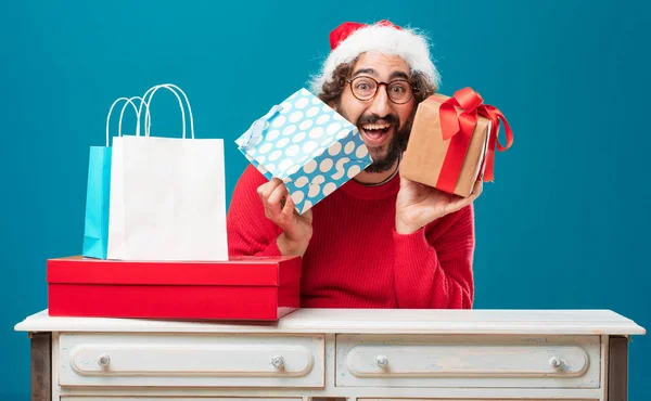 Joven Con Regalos Concepto Navidad —  Fotos de Stock