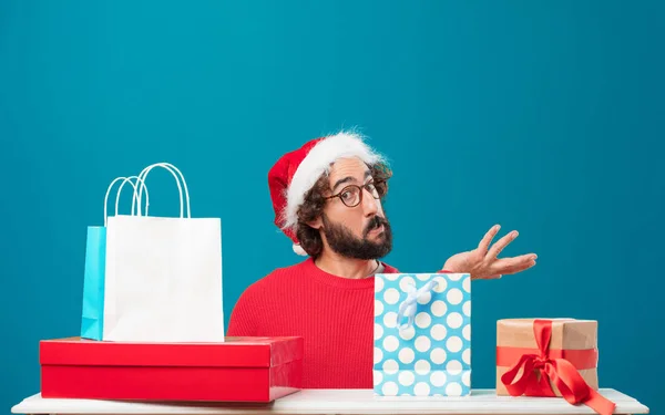 Jonge Man Met Geschenken Kerst Concept — Stockfoto