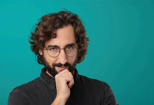 Jovem Legal Barbudo Homem Posando — Fotografia de Stock