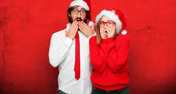 Jovem Casal Expressando Conceito Natal Casal Fundo Diferentes Camadas — Fotografia de Stock