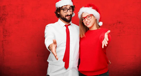 Jovem Casal Expressando Conceito Natal Casal Fundo Diferentes Camadas — Fotografia de Stock