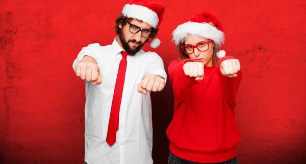 Jovem Casal Expressando Conceito Natal Casal Fundo Diferentes Camadas — Fotografia de Stock