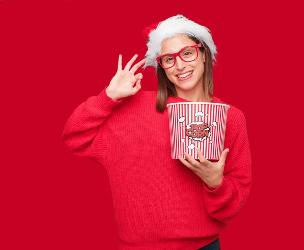 Junge Hübsche Frau Mit Weihnachtskonzept Editierbarer Hintergrund — Stockfoto