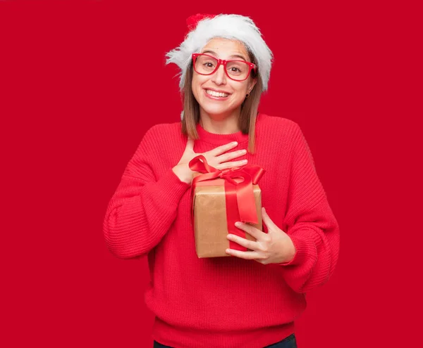 Junge Hübsche Frau Mit Weihnachtskonzept Editierbarer Hintergrund — Stockfoto