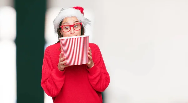 Mooie Jongedame Kerst Concept Bewerkbare Achtergrond — Stockfoto