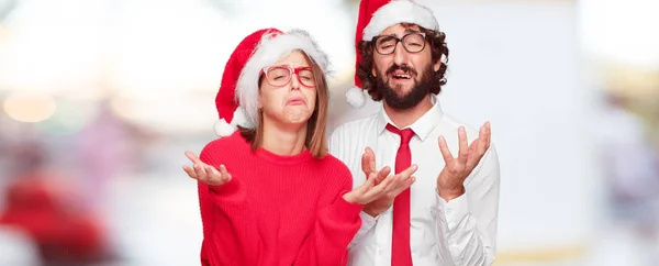Jeune Couple Exprimant Concept Noël Couple Fond Dans Différentes Couches — Photo