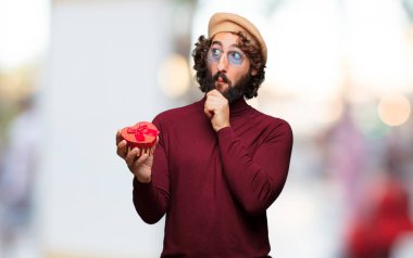 Aşık, Sevgililer günü kavramı genç deli adam.