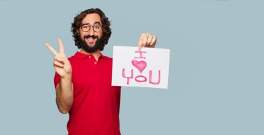 Sevgililer günü konsepti ile genç deli adam