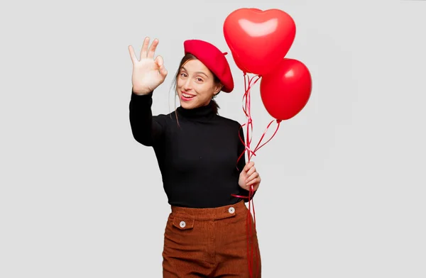 Giovane Bella Donna Con Esprimere Amore Concetto San Valentino — Foto Stock