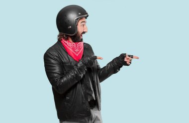 motosiklet binici işaret işareti