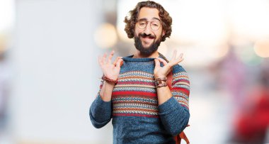 Gururlu genç hippi adam