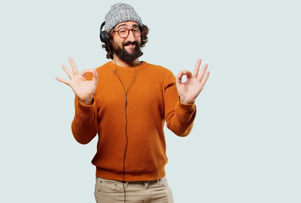 Jeune Homme Barbu Écouter Musique — Photo