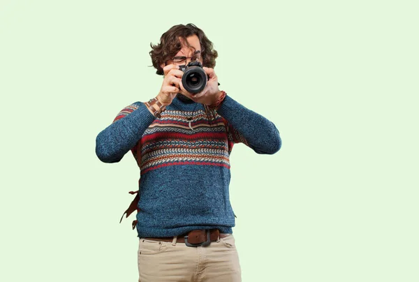 Junger Hippie Mann Fotograf — Stockfoto