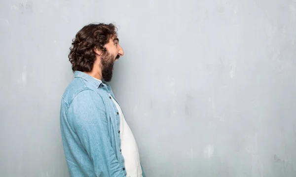 Young Tourist Man Shouting — Stock Photo, Image