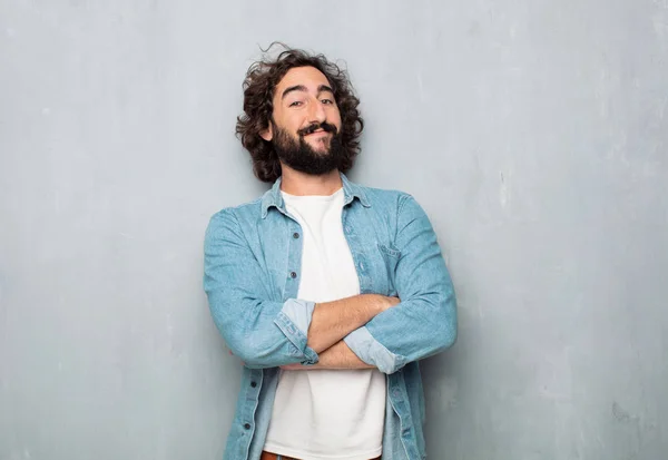 Jovem Turista Homem Está Posando — Fotografia de Stock