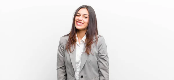 Joven Bonita Mujer Mirando Feliz Amable Sonriendo Guiñando Ojo Usted —  Fotos de Stock