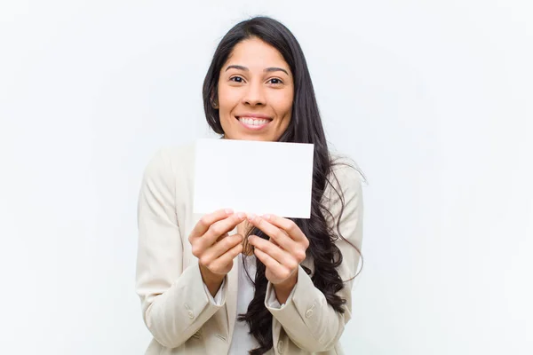 Giovane Ispanica Bella Donna Con Cartello — Foto Stock