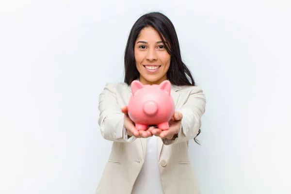 Jovem Hispânico Bonita Mulher Com Porquinho Banco — Fotografia de Stock