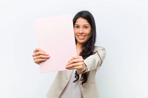 Giovane Ispanica Bella Donna Con Libro — Foto Stock