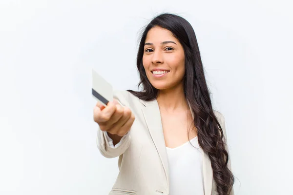 Young Hispanic Pretty Woman Credit Card — Stock Photo, Image