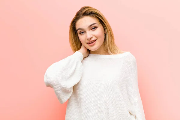 Young Pretty Blonde Woman Laughing Cheerfully Confidently Casual Happy Friendly — Stock Photo, Image