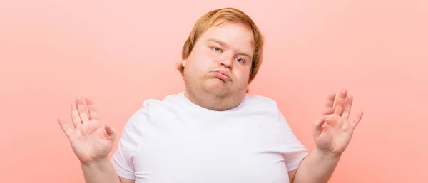 Jeune Homme Grande Taille Regardant Nerveux Anxieux Inquiet Disant Pas — Photo