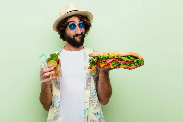 Young Crazy Bearded Man Tourist Big Sandwich — ストック写真