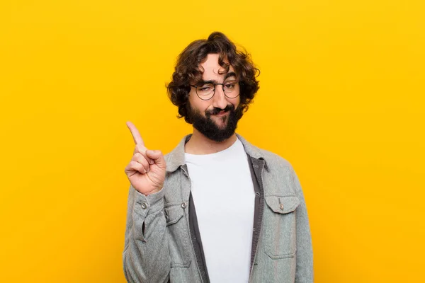 Young Crazy Man Feeling Genius Holding Finger Proudly Air Realizing — Stock Photo, Image