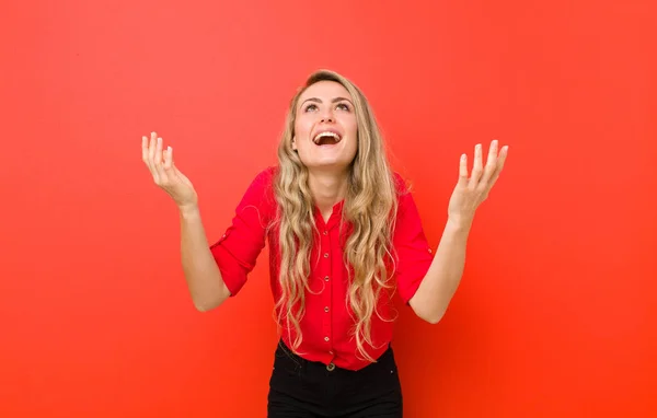 Young Blonde Woman Feeling Happy Amazed Lucky Surprised Celebrating Victory — ストック写真