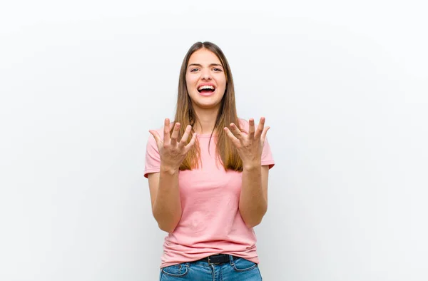 Young Pretty Woman Looking Desperate Frustrated Stressed Unhappy Annoyed Shouting — Stock Photo, Image