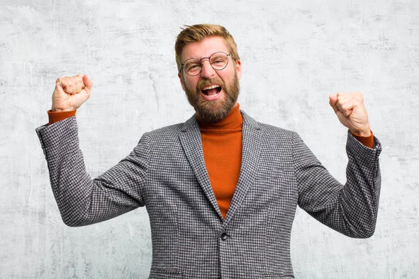 Shouting Triumphantly Looking Excited Happy Surprised Winner Celebrating — Stock Photo, Image