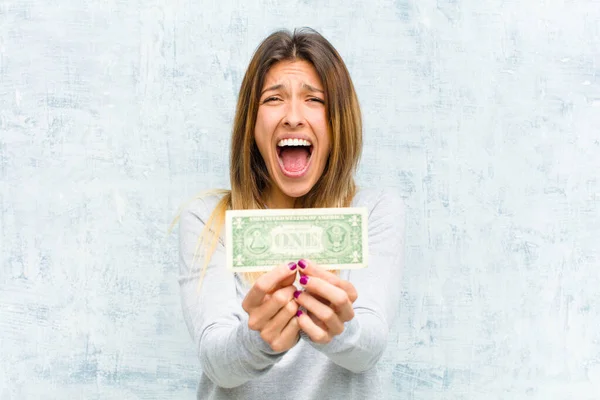 Mujer Bonita Joven Con Billetes Contra Pared Grunge —  Fotos de Stock