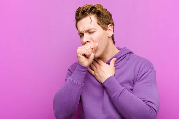 Jonge Rode Hoofd Man Zich Ziek Voelen Met Een Zere — Stockfoto