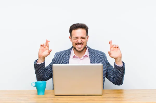 Young Handsome Businessman Feeling Nervous Hopeful Crossing Fingers Praying Hoping — Stock Photo, Image