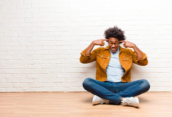 Young Black Man Serious Concentrated Look Brainstorming Thinking Challenging Problem — Stock Photo, Image