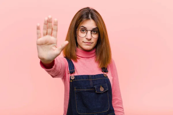 Young Pretty Woman Looking Serious Stern Displeased Angry Showing Open — Stock Photo, Image