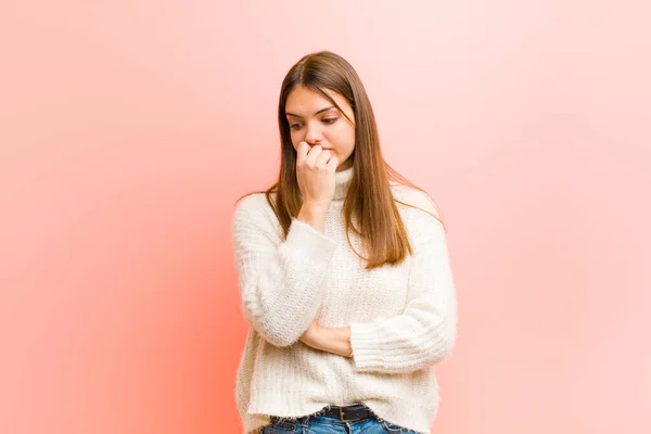 Young Pretty Woman Feeling Serious Thoughtful Concerned Staring Sideways Hand — Stock Photo, Image