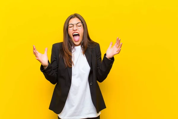 Young Pretty Woman Furiously Screaming Feeling Stressed Annoyed Hands Air — Stock Photo, Image