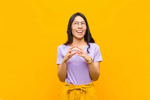 Young Pretty Latin Woman Scheming Conspiring Thinking Devious Tricks Cheats — Stock Photo, Image