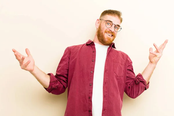Young Red Head Man Shrugging Dumb Crazy Confused Puzzled Expression — Stock Photo, Image